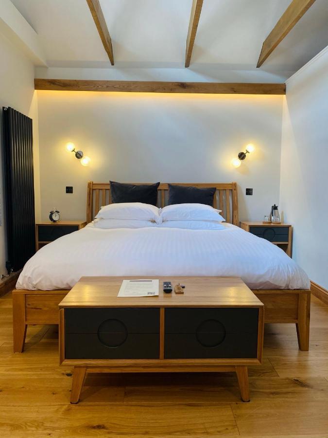 Hotel Sebastians Oswestry Esterno foto
